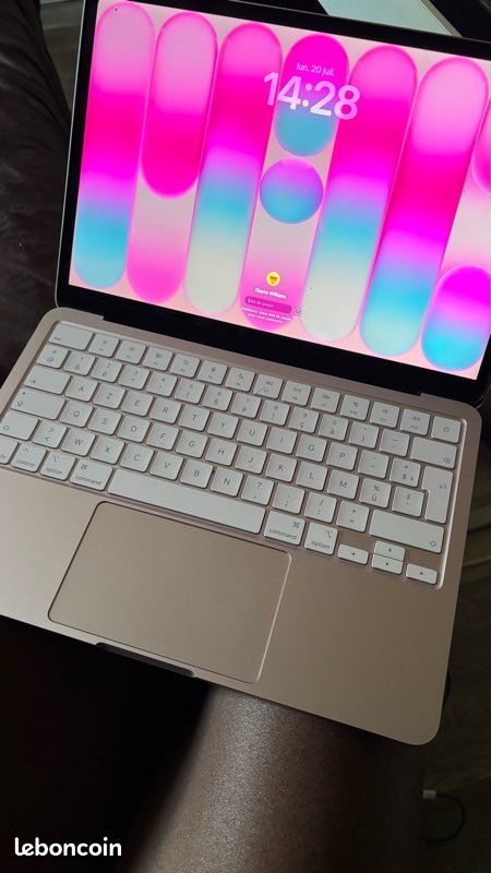 MacBook neo (image 1)