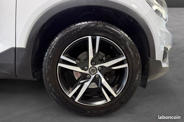 VOLVO XC40 D3 AWD AdBlue 150 ch Geartronic 8 R-Design Garantie 12 mois (image 18)