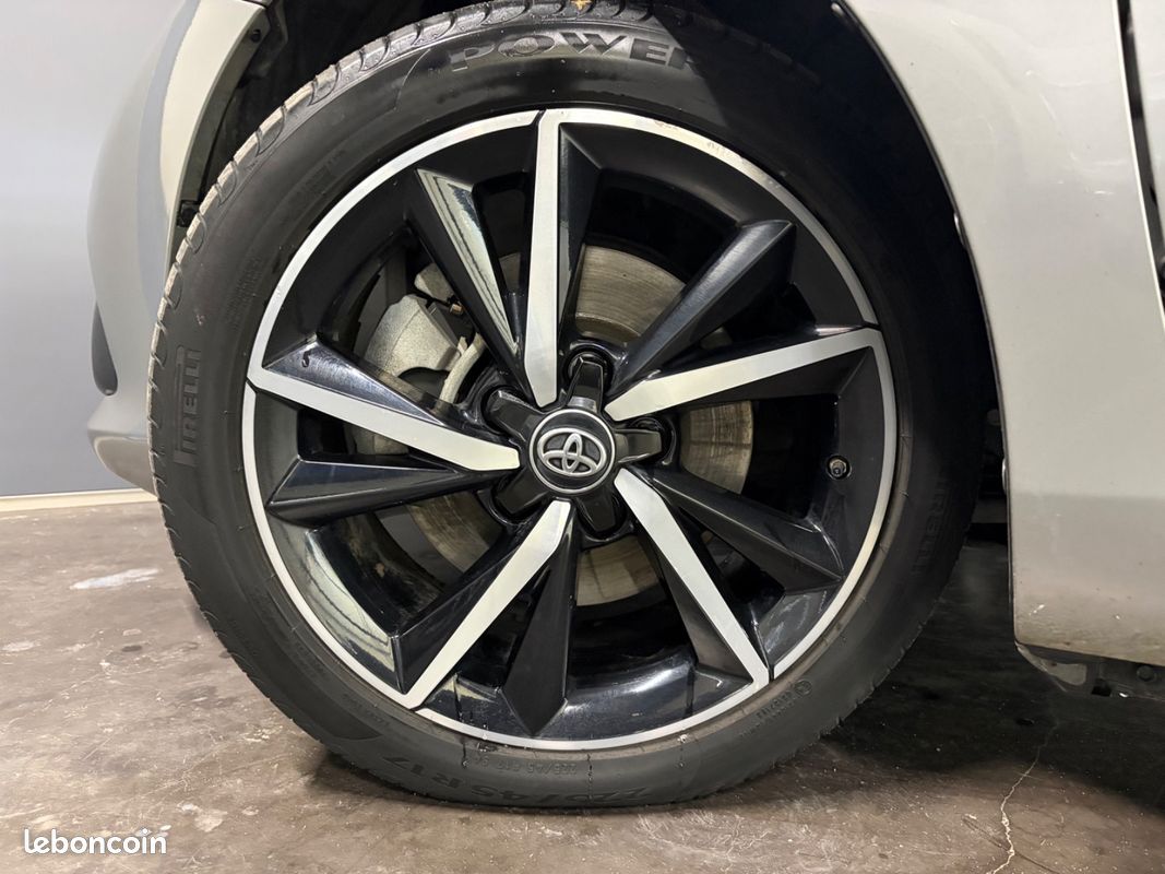 Toyota AURIS 1.8 HYBRID 136ch collection CAMERA DE RECUL - GPS - BLUETOOTH (image 19)