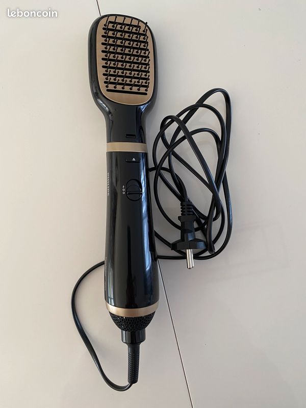 Sèche Cheveux brosse (image 1)