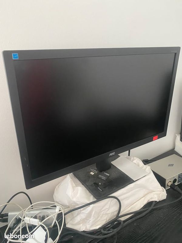 AOC Ordinateur tout-en-1 pièce E33, écran 23,8 pouces pour usage
