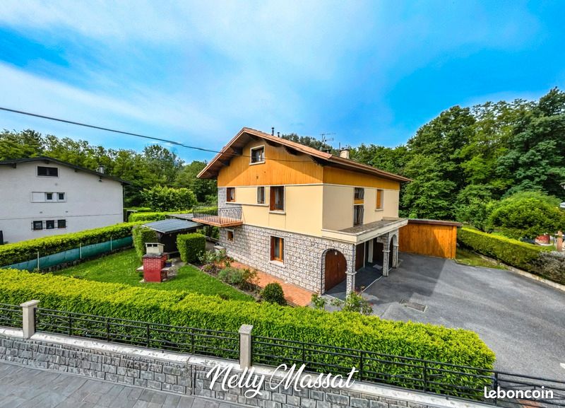 Maison 11 pièces 237 m² · à La Ravoire · 237 m² · 455 000 €