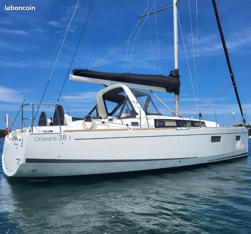 Voilier Bénéteau Oceanis 38.1 TBE (image 2)