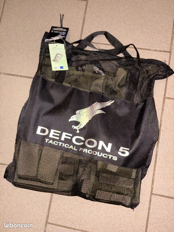 Gilet Tactique Defcon 5 – Vert – Taille L – Capuche – Neuf Avec étiquettes
