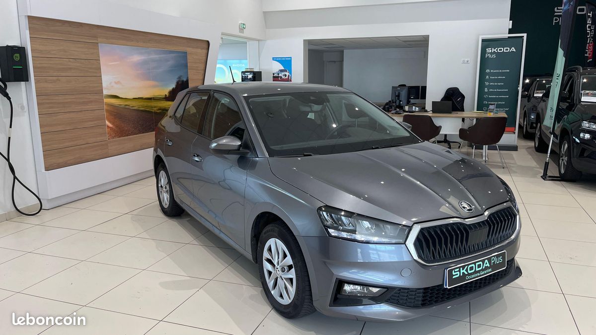 SKODA Fabia 1.0 MPI 80 ch BVM5 Selection (image 7)