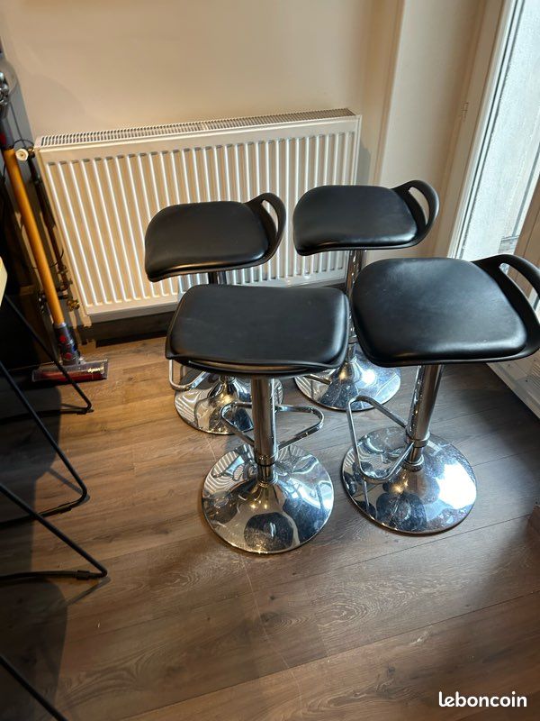 4 tabourets (image 1)