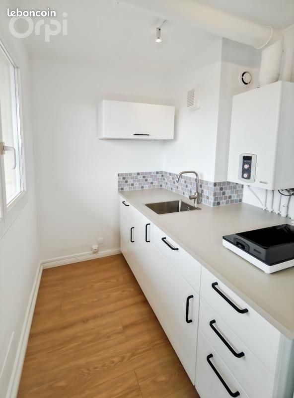 Appartement 1 pièce 28 m² · à Le Plessis-Belleville · 28 m² · 600 €/mois