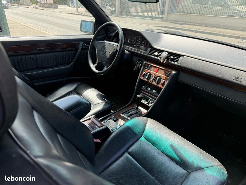 Mercedes benz classe e 220 ce rare collection (image 5)