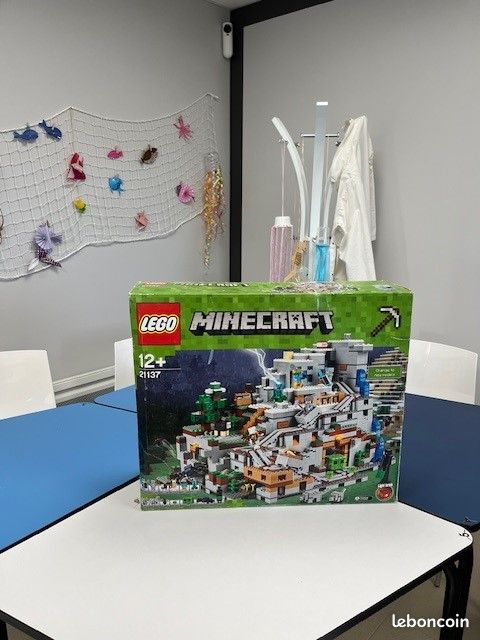 LEGO Minecraft 1137 Mountain Cave (image 2)