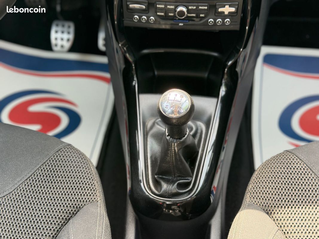 Citroën C3 II 1.6 HDi 92ch Airdream Rossignol - Clim - GPS - Révisée & Garantie 6 Mois (image 19)