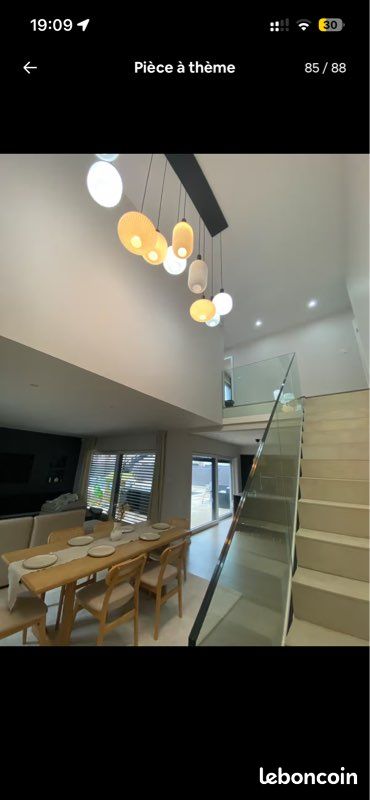 Maison contemporaine avec piscine (image 2)