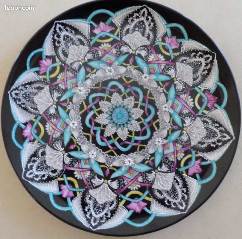 ASSIETTE peinte à la main (image 1)