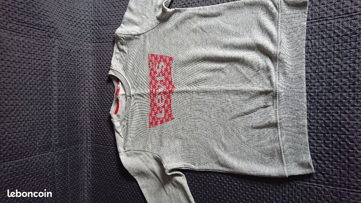 Sweat fin Levis (image 1)