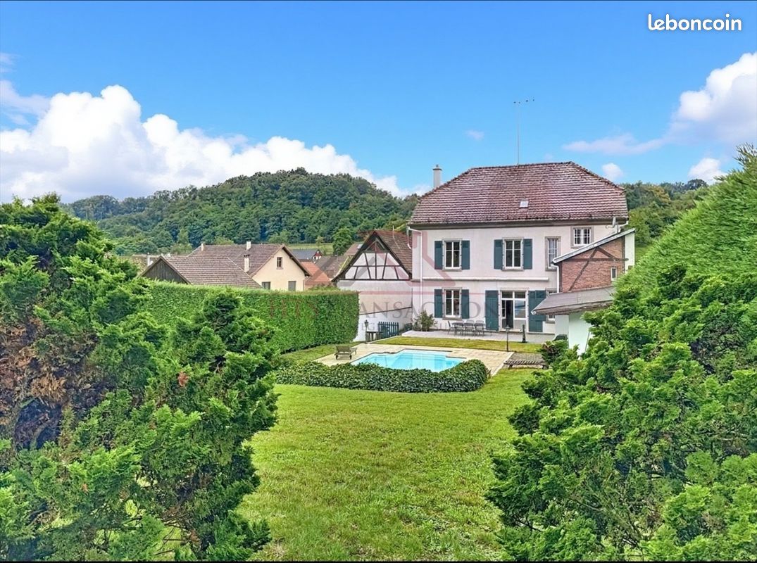 Maison 10 pièces 395 m² · à Bourbach-le-Bas · 395 m² · 740 000 €