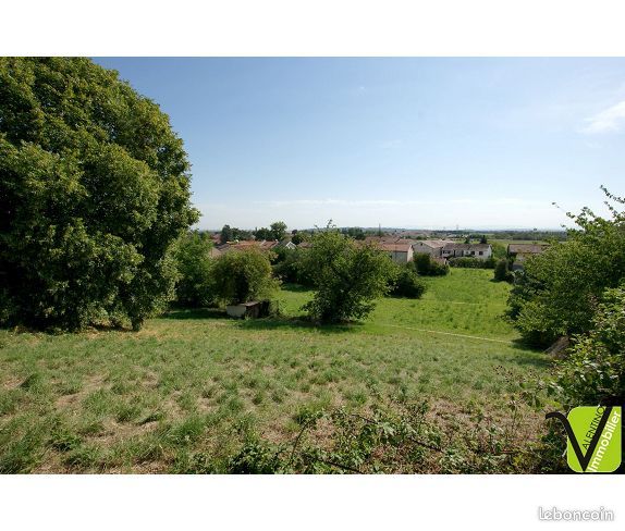 Terrain 1001 m² · à Genas · 350 000 €