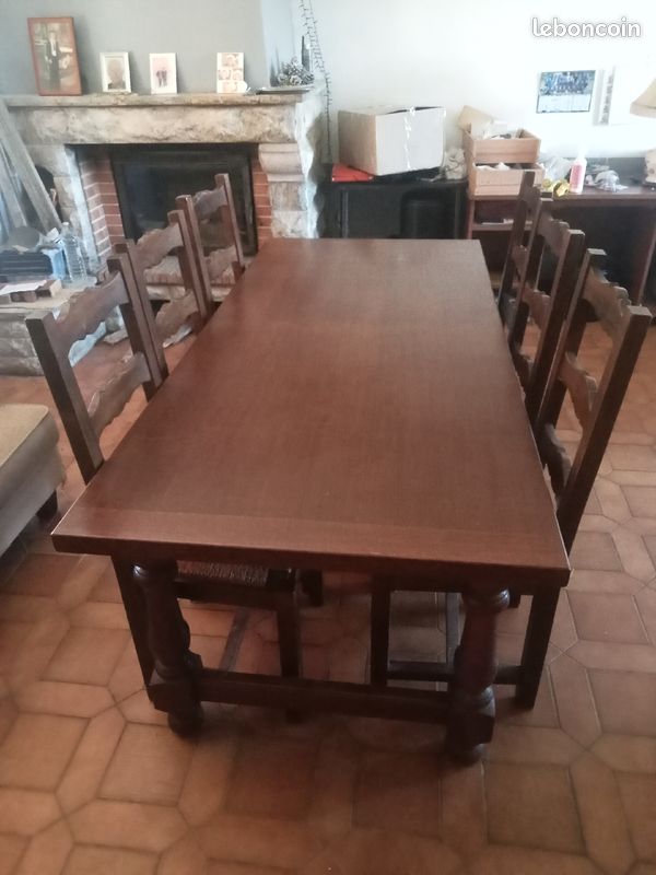 Table en chaîne avec 6 chaises (image 1)