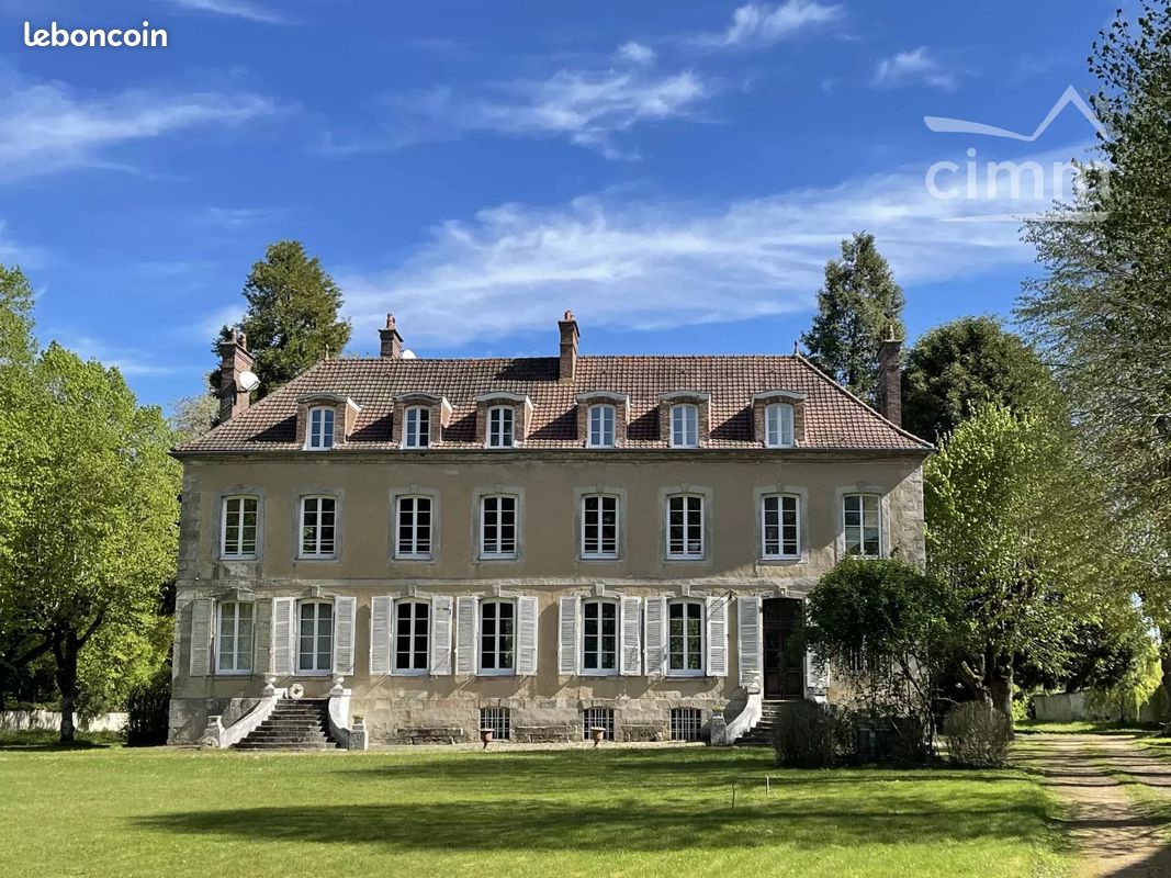Maison 14 pièces 415 m² · à Rambouillet · 415 m² · 1 980 000 €