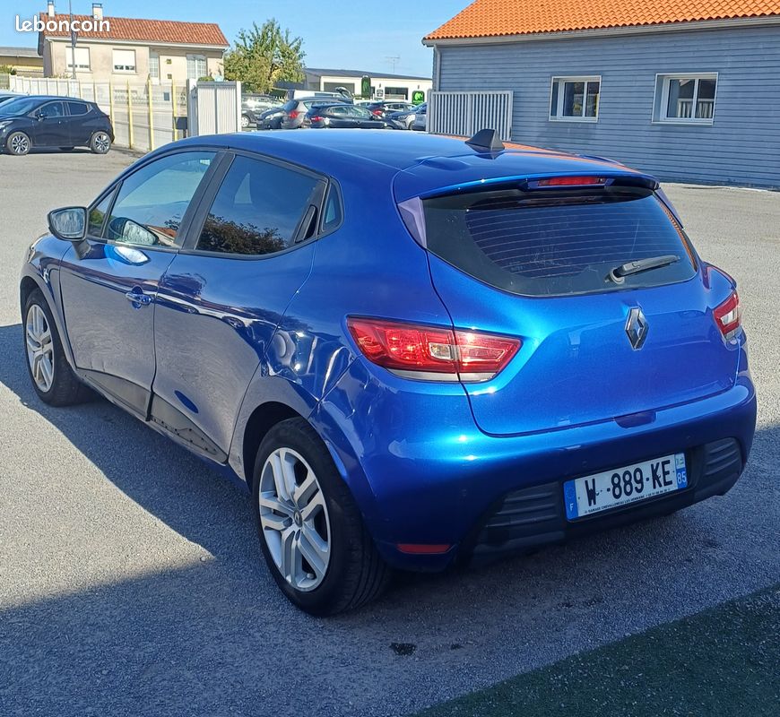 Renault clio iv 1.2 limited 73 ch essence (image 5)