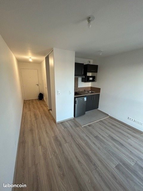 Appartement 1 pièce 19 m² · à Tours · 18,5 m² · 452 €