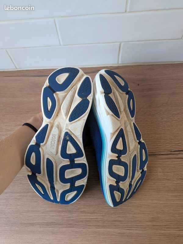 Hoka bondi 8 (image 3)