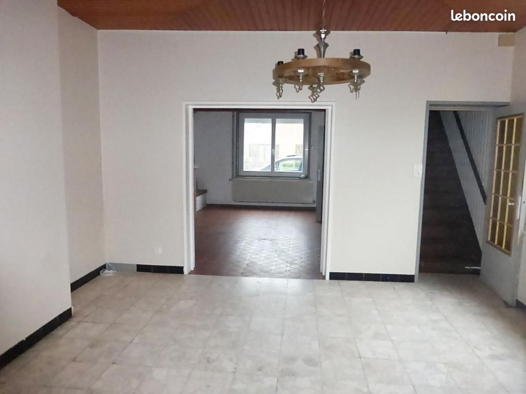 Maison 5 pièces 104 m² · à Anstaing · 104 m² · 990 €/mois