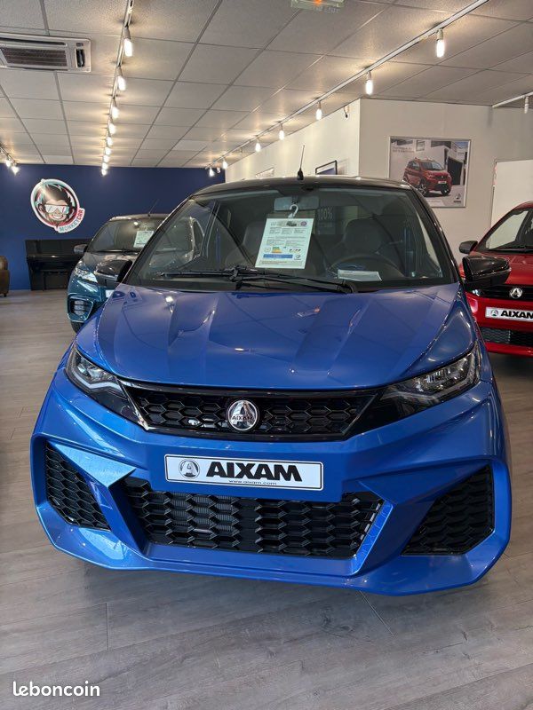 Voiture sans permis AIXAM CITY GTO Bleu Saphir (image 1)