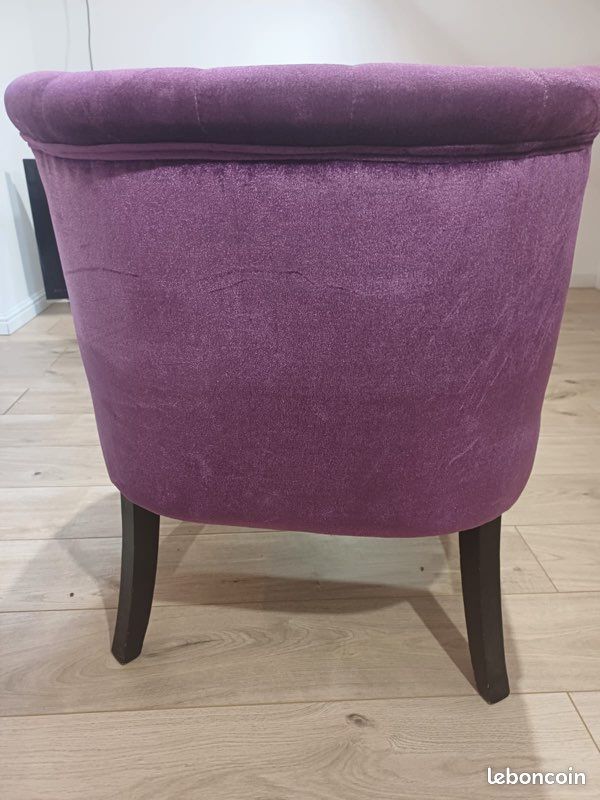 Fauteuil violet (image 3)