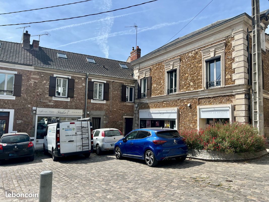 Appartement 3 pièces 72 m² · à Bruyères-le-Châtel · 72 m² · 170 000 €