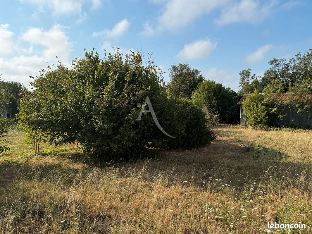 Terrain 324 m² · à Lagord · 324 m² · 220 000 €