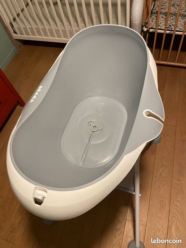 Baignoire bébé sur pieds Béaba (image 1)