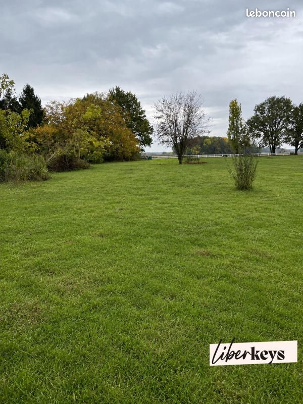 Terrain Sonchamp · 189 000 €