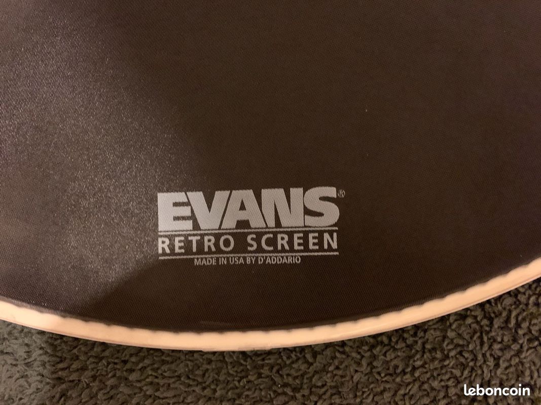 Peau de grosse caisse EVANS RETRO SCREEN 22 pouces noire (image 1)