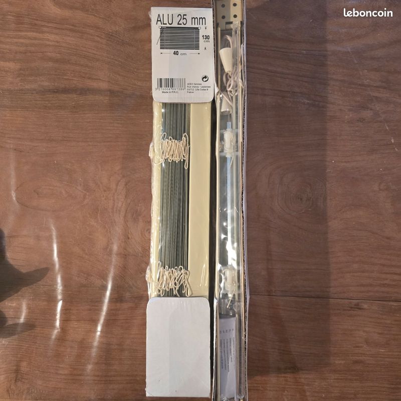 Lot de 2 stores en aluminium 25mm 130/40cm (image 3)