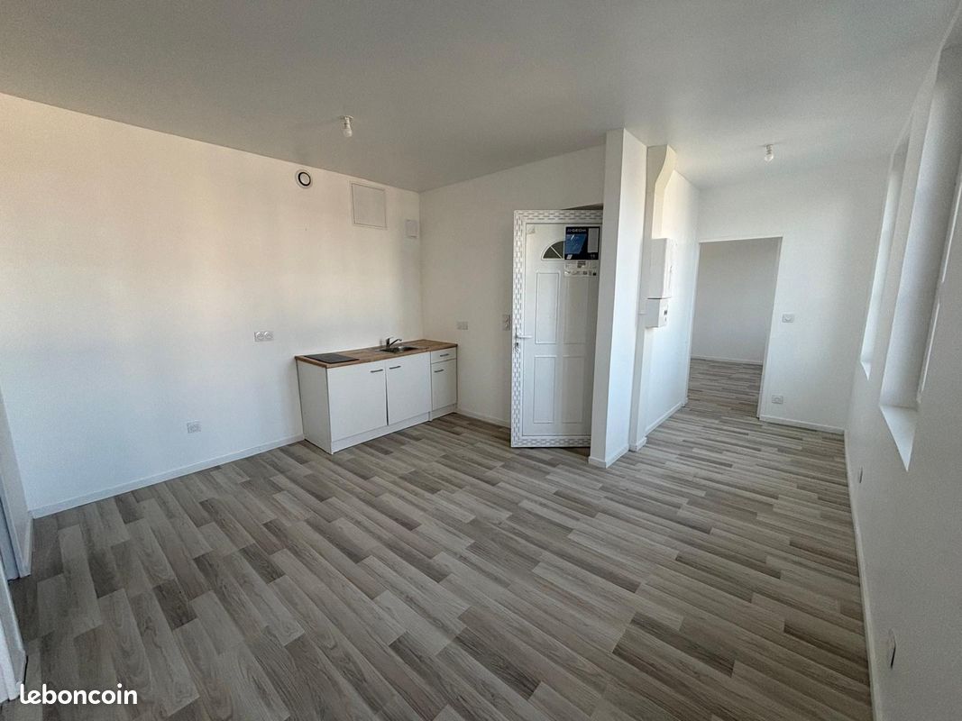Appartement 3 pièces 55 m² · à Caudebec-lès-Elbeuf · 55 m² · 90 000 €