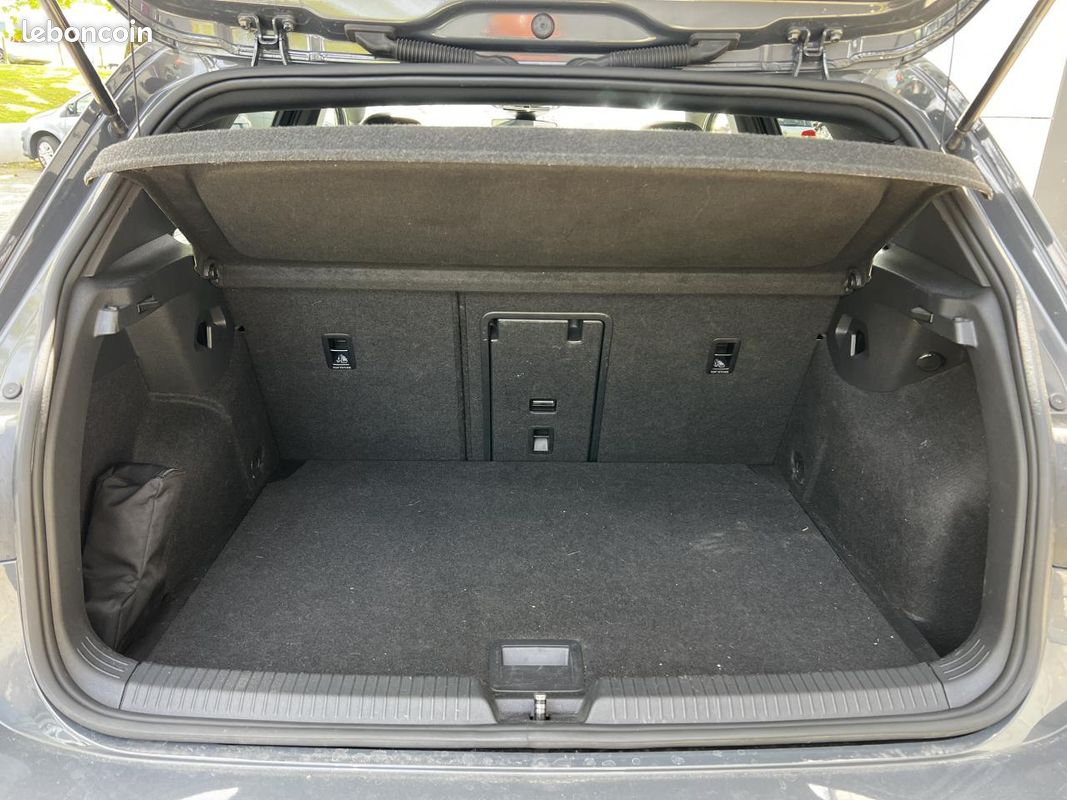 VOLKSWAGEN GOLF 2.0 TDI 200 SCR GTD DSG BVA- TOIT OUVRANT PANORAMIQUE / SUIVI 100% VW / GARANTIE 12 mois (image 15)