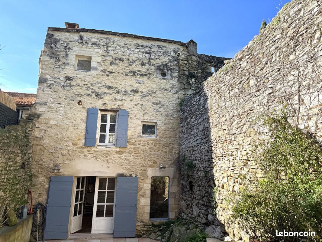 Maison 4 pièces 98 m² · à Villeneuve-lès-Avignon · 98 m² · 1 400 €/mois