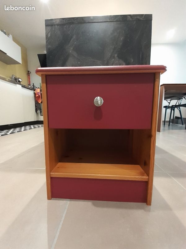 Table de nuit (image 1)