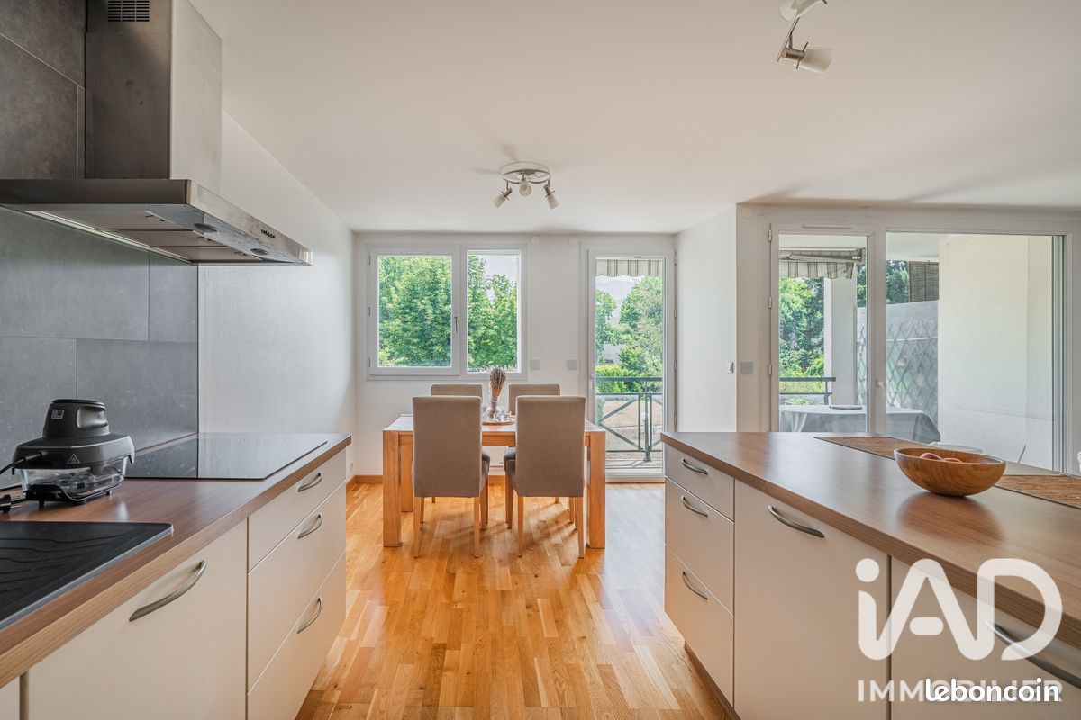 Appartement 3 pièces 72 m² · à Grenoble · 72 m² · 220 000 €