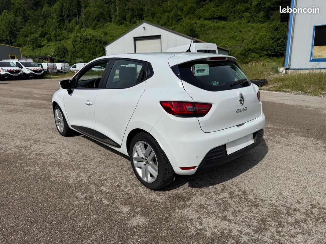 RENAULT CLIO IV TCe 90 - 19 Génération PREMIERE MAIN (image 3)