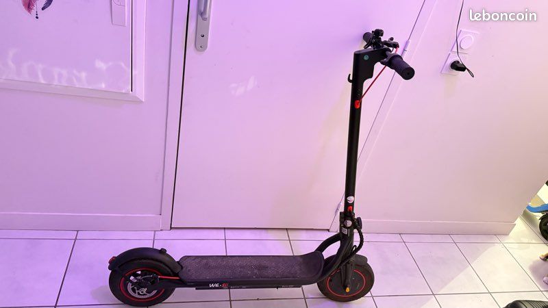 Trottinette électrique (image 1)