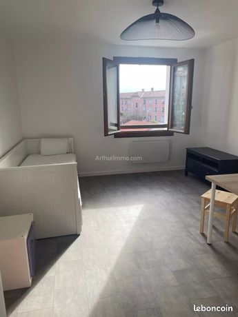 Studio 1 pièce 24 m²
