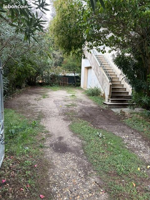 Appartement 4 pièces 90 m² · à Montélimar · 90 m² · 850 €/mois