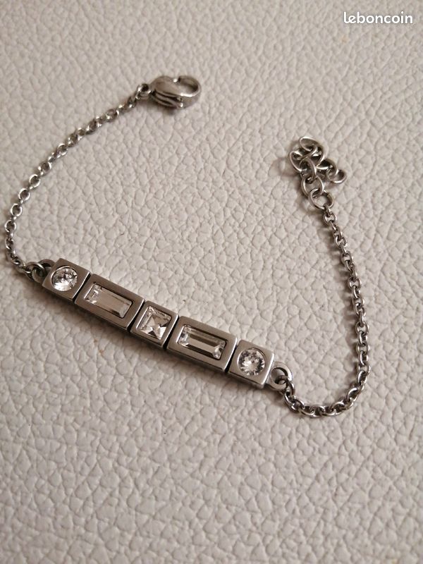 Bracelet acier et brillant (image 1)