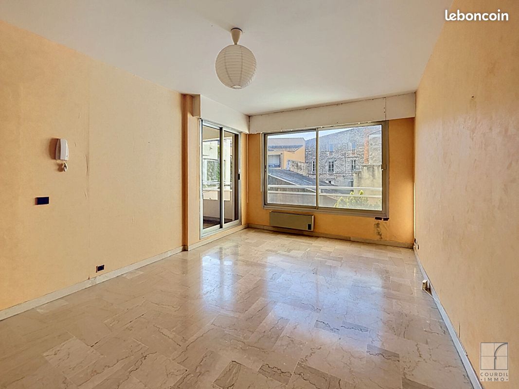 Appartement 1 pièce 28 m² · à Nîmes · 28 m² · 83 500 €