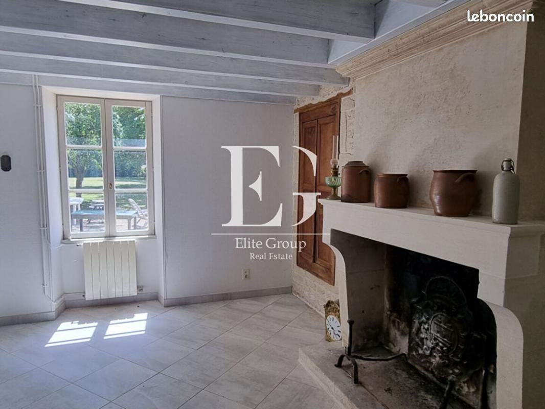 Maison 7 pièces 232 m² - Verdille 16140 (image principale 4)