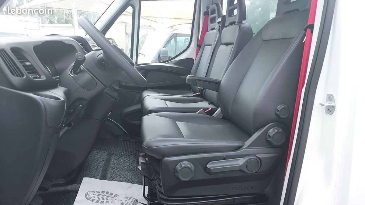 Iveco DAILY BENNE ACIER JPM 35C16H 3.0 +COFFRE (image 2)