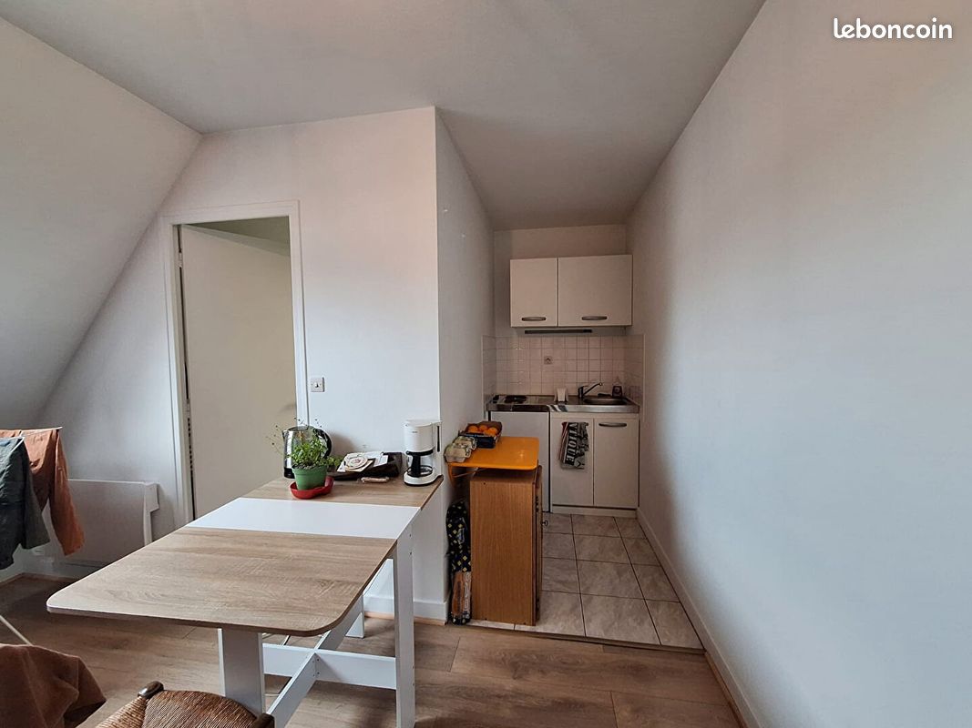 Appartement 1 pièce 20 m² · à Blois · 20 m² · 375 €/mois