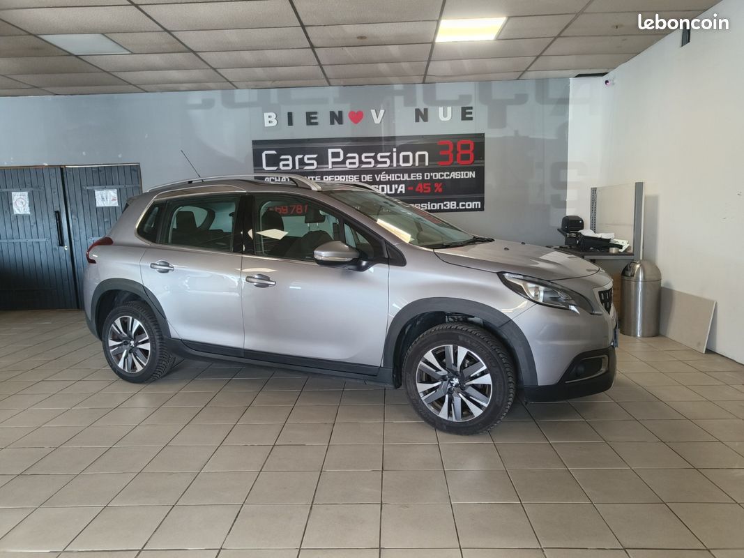 PEUGEOT 2008 1.6 BlueHDi 100ch BVM5 Allure (image 2)