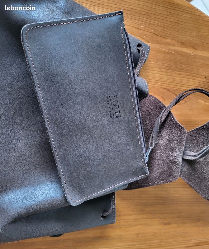 Petit Sac à Dos Texier Toile Rayée Noir - Dimensions 29x28x6 Cm - Occasion En Très Bon état