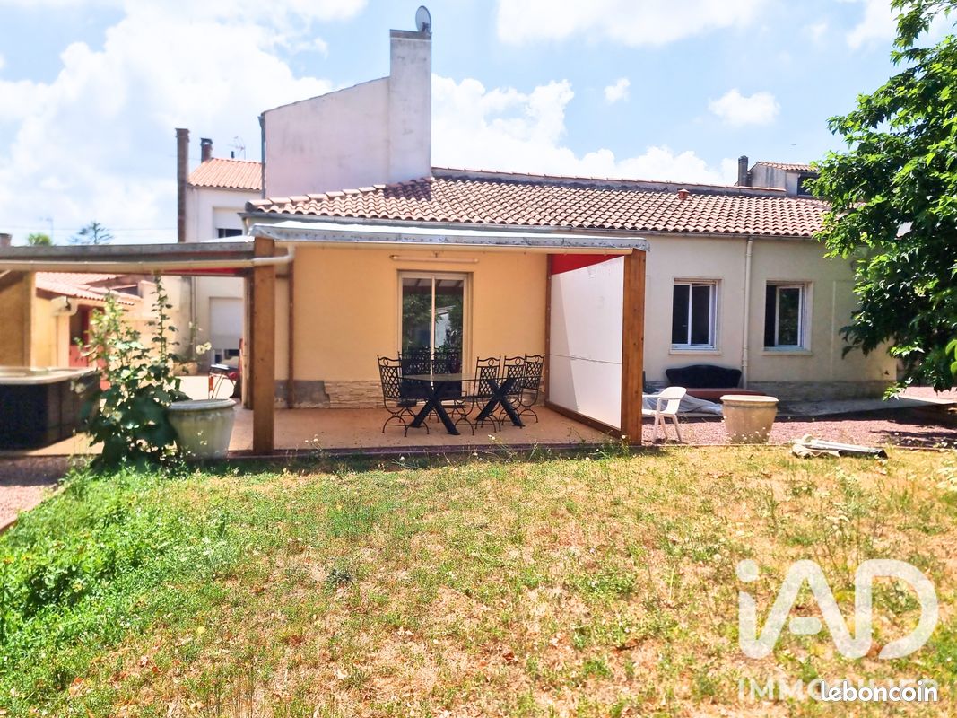 Maison 10 pièces 250 m² · à Rochefort · 250 m² · 550 000 €
